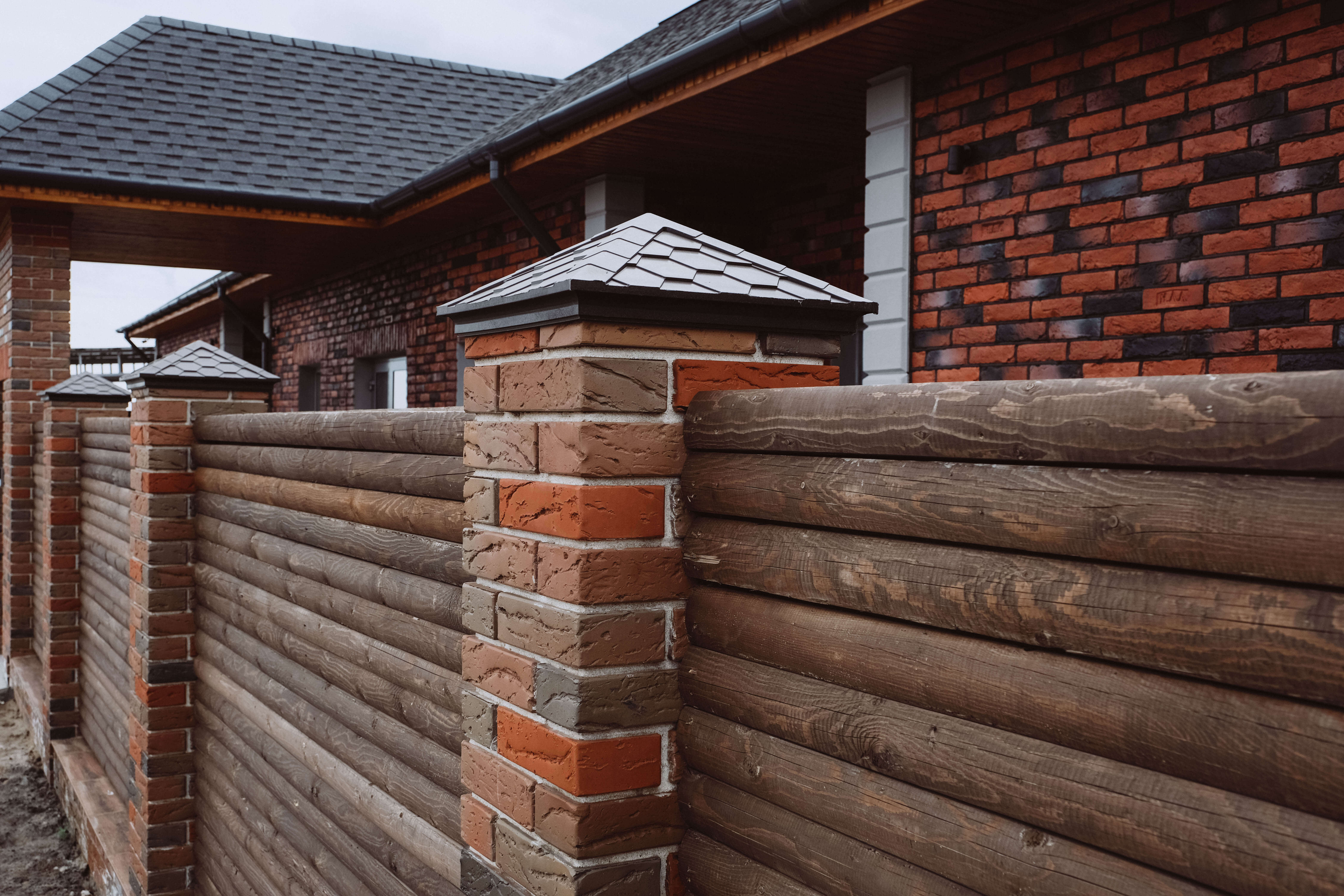 Колпак Zking Эверест Коричневый на столб 1.5х1.5 кирпича (390х390мм) в Менделеевске фото