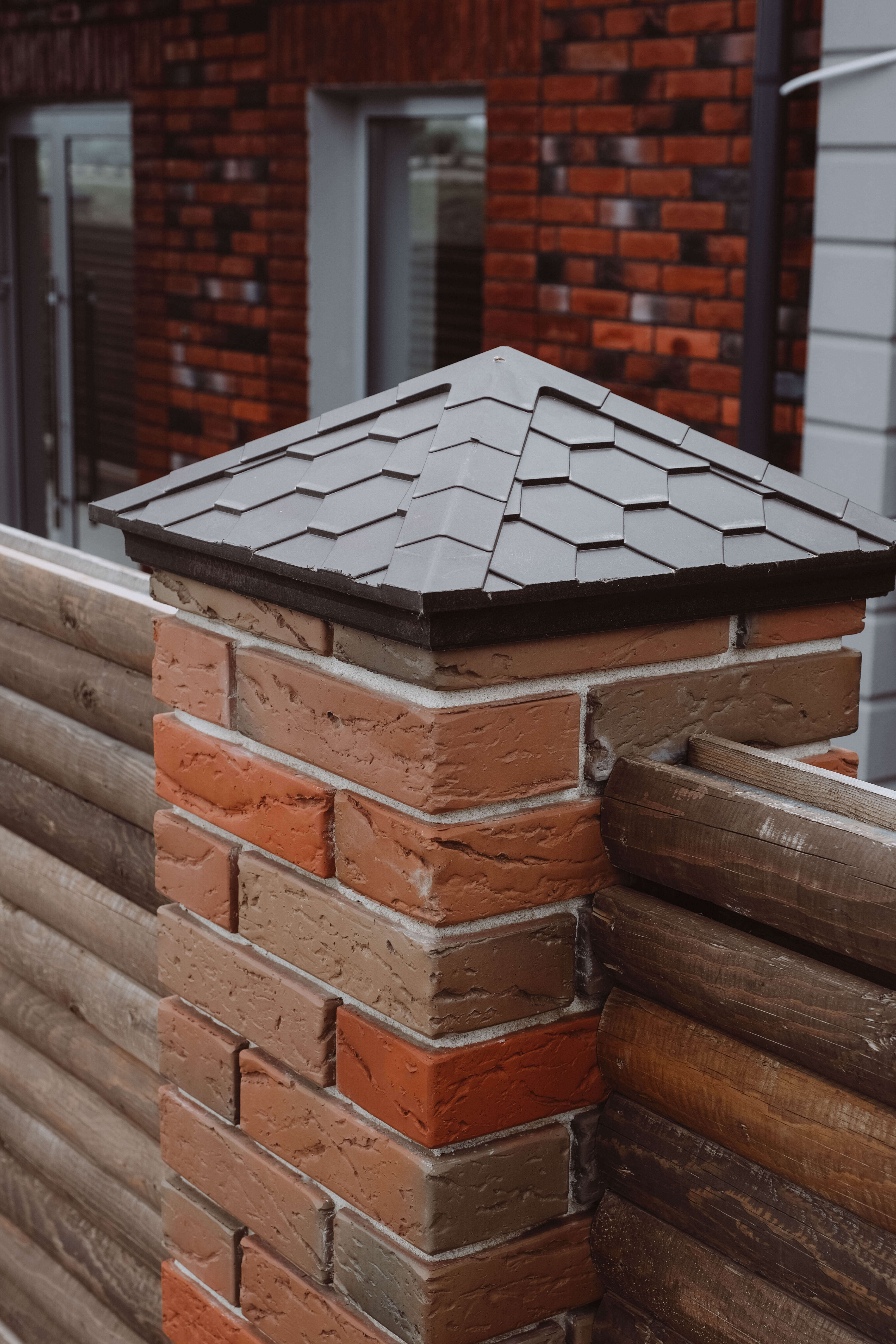 Колпак Zking Эверест Коричневый на столб 1.5х1.5 кирпича (390х390мм) в Менделеевске фото